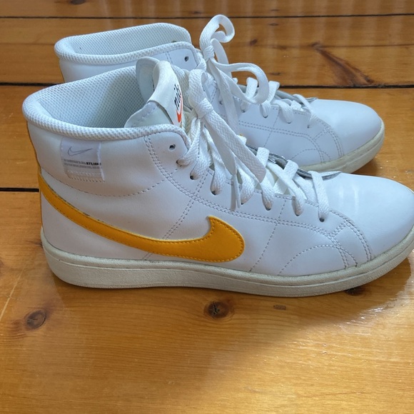 Nike Women's Court Royale 2 Mid White Sneakers Size 8 - Picture 4 of 14